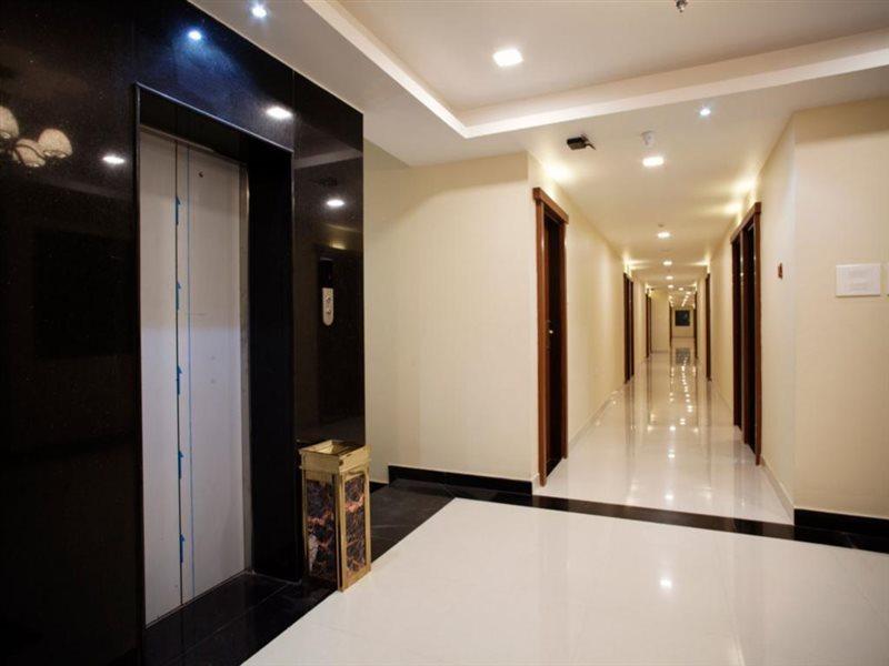 Hotel Mahalakshmi Residency Коллур Экстерьер фото